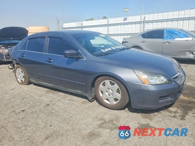 Czwarte zdjęcie samochodu z boku: 2007 HONDA ACCORD LX VIN:1HGCM56407A218440 - miniatura