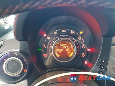 Zdjęcie 9 z 12 samochodu: 2012 FIAT 500 ABARTH VIN:3C3CFFFH2CT380286 - miniatura