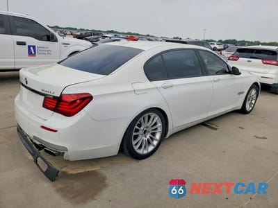 Trzecie zdjęcie samochodu z tyłu: 2015 BMW 750 LI VIN:WBAYE8C5XFD781571 - miniatura