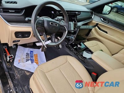 Zdjęcie 8 z 13 samochodu: 2023 JEEP GRAND CHEROKEE L LIMITED VIN:1C4RJKBG0P8857747 - miniatura