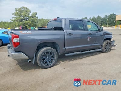 Trzecie zdjęcie samochodu z tyłu: 2021 TOYOTA TUNDRA CREWMAX SR5 VIN:5TFEY5F16MX274750 - miniatura
