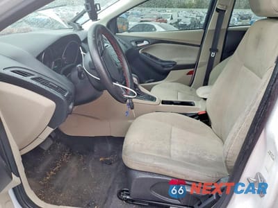 Zdjęcie 7 z 12 samochodu: 2017 FORD FOCUS SE VIN:1FADP3K20HL246544 - miniatura