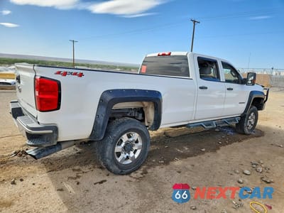 Trzecie zdjęcie samochodu z tyłu: 2018 CHEVROLET SILVERADO K3500 VIN:1GC4KYCY5JF167867 - miniatura