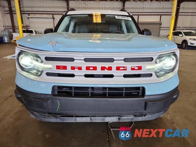 Piąte zdjęcie samochodu w środku: 2023 FORD BRONCO SPORT HERITAGE VIN:3FMCR9G68PRD85721 - miniatura
