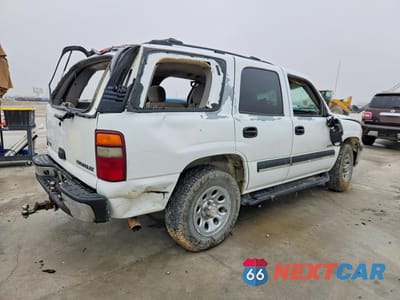 Trzecie zdjęcie samochodu z tyłu: 2002 CHEVROLET TAHOE C1500 VIN:1GNEC13V62J340235 - miniatura