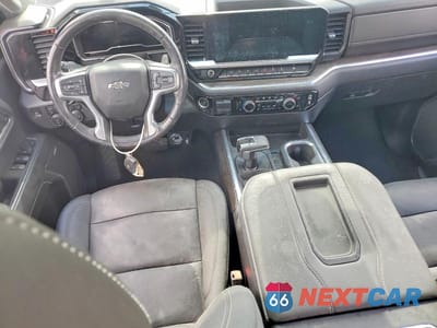 Zdjęcie 8 z 12 samochodu: 2022 CHEVROLET SILVERADO K1500 LT TRAIL BOSS VIN:3GCUDFET4NG567102 - miniatura