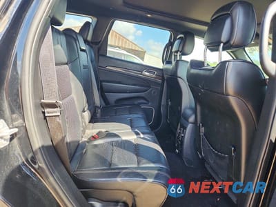 Zdjęcie 11 z 13 samochodu: 2017 JEEP GRAND CHEROKEE OVERLAND VIN:1C4RJECG5HC634036 - miniatura