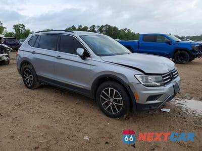Czwarte zdjęcie samochodu z boku: 2021 VOLKSWAGEN TIGUAN SE VIN:3VV3B7AX8MM065890 - miniatura