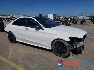Czwarte zdjęcie samochodu z boku: 2016 MERCEDES-BENZ C 450 4MATIC AMG VIN:55SWF6EB7GU125822 - miniatura