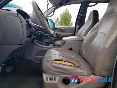 Zdjęcie 7 z 12 samochodu: 2001 FORD EXPEDITION XLT VIN:1FMFU16LX1LA85141 - miniatura
