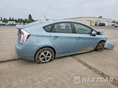 Trzecie zdjęcie samochodu z tyłu: 2014 TOYOTA PRIUS THREE VIN:JTDKN3DU1E1790337 - miniatura