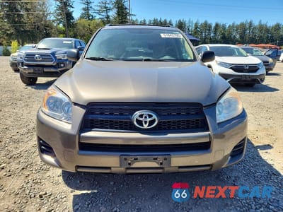 Piąte zdjęcie samochodu w środku: 2010 TOYOTA RAV4 BASE VIN:2T3BF4DV0AW045229 - miniatura