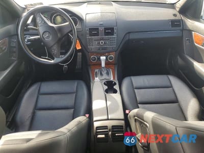 Zdjęcie 8 z 12 samochodu: 2011 MERCEDES-BENZ C 300 4MATIC VIN:WDDGF8BB1BR148348 - miniatura