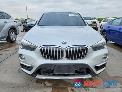 Piąte zdjęcie samochodu w środku: 2018 BMW X1 XDRIVE28I VIN:WBXHT3C36J5L33974 - miniatura