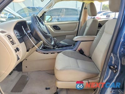 Zdjęcie 7 z 13 samochodu: 2005 FORD ESCAPE XLS VIN:1FMCU02Z75DA26524 - miniatura