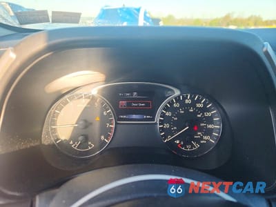 Zdjęcie 9 z 12 samochodu: 2018 NISSAN PATHFINDER SV VIN:5N1DR2MM2JC632932 - miniatura