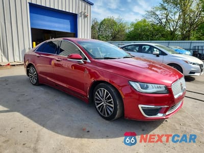 Czwarte zdjęcie samochodu z boku: 2017 LINCOLN MKZ SELECT VIN:3LN6L5C90HR644100 - miniatura