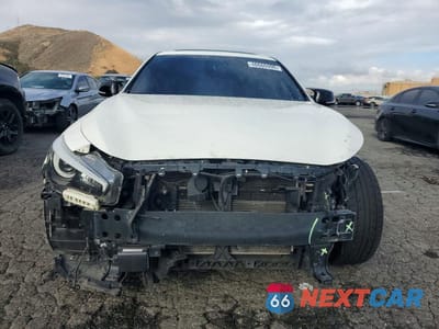 Piąte zdjęcie samochodu w środku: 2019 INFINITI Q50 3.0T LUXE VIN:JN1EV7AP6KM515885 - miniatura
