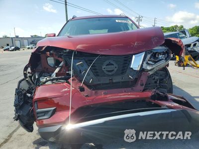 Piąte zdjęcie samochodu w środku: 2018 NISSAN ROGUE SV VIN:5N1AT2MVXJC846158 - miniatura
