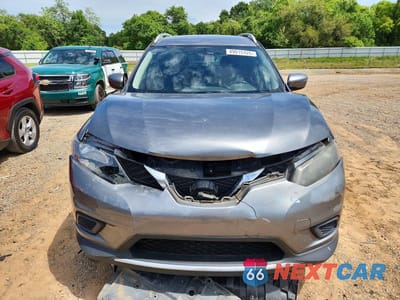 Piąte zdjęcie samochodu w środku: 2016 NISSAN ROGUE SV VIN:JN8AT2MT4GW026611 - miniatura