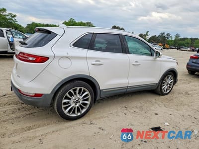 Trzecie zdjęcie samochodu z tyłu: 2017 LINCOLN MKC RESERVE VIN:5LMCJ3C90HUL12094 - miniatura