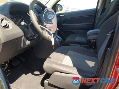 Zdjęcie 7 z 13 samochodu: 2011 JEEP COMPASS SPORT VIN:1J4NF1FB2BD136686 - miniatura
