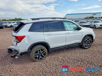 Trzecie zdjęcie samochodu z tyłu: 2023 HONDA PASSPORT VIN:5FNYF8H04PB019747 - miniatura