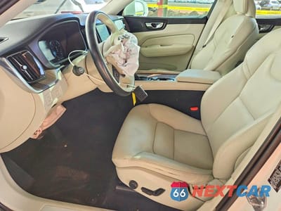 Zdjęcie 7 z 13 samochodu: 2021 VOLVO XC60 T5 MOMENTUM VIN:YV4102DK2M1863245 - miniatura