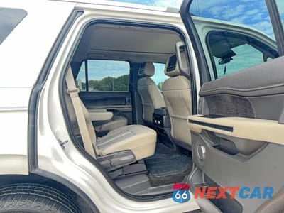 Zdjęcie 6 z 13 samochodu: 2019 FORD EXPEDITION LIMITED VIN:1FMJU1KTXKEA47947 - miniatura