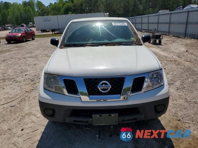 Piąte zdjęcie samochodu w środku: 2016 NISSAN FRONTIER S VIN:1N6BD0CT7GN778132 - miniatura