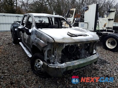Czwarte zdjęcie samochodu z boku: 2020 CHEVROLET SILVERADO K3500 LTZ VIN:1GC4YUEY9LF243016 - miniatura