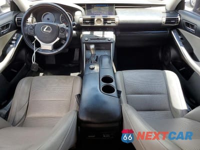 Zdjęcie 8 z 12 samochodu: 2016 LEXUS IS 200T VIN:JTHBA1D23G5009410 - miniatura