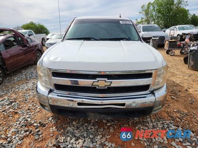 Piąte zdjęcie samochodu w środku: 2011 CHEVROLET SILVERADO K1500 LT VIN:3GCPKSE33BG386709 - miniatura