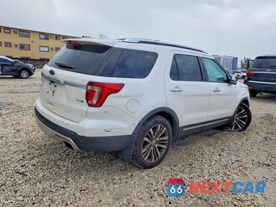 Trzecie zdjęcie samochodu z tyłu: 2016 FORD EXPLORER PLATINUM VIN:1FM5K8HTXGGA54870 - miniatura