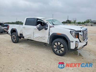 Czwarte zdjęcie samochodu z boku: 2025 GMC SIERRA K2500 DENALI VIN:1GT4UREY6SF294156 - miniatura