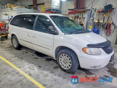Czwarte zdjęcie samochodu z boku: 2001 CHRYSLER TOWN & COUNTRY LXI VIN:2C8GP54L81R203171 - miniatura