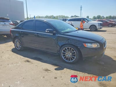 Czwarte zdjęcie samochodu z boku: 2009 VOLVO S40 2.4I VIN:YV1MS382392463359 - miniatura