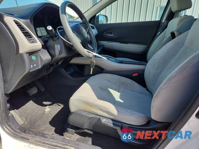 Zdjęcie 7 z 13 samochodu: 2019 HONDA HR-V LX VIN:3CZRU5H3XKM702327 - miniatura