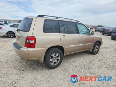 Trzecie zdjęcie samochodu z tyłu: 2005 TOYOTA HIGHLANDER LIMITED VIN:JTEGP21A550077205 - miniatura