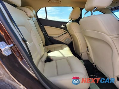 Zdjęcie 11 z 13 samochodu: 2016 MERCEDES-BENZ GLA 250 4MATIC VIN:WDCTG4GB4GJ197289 - miniatura