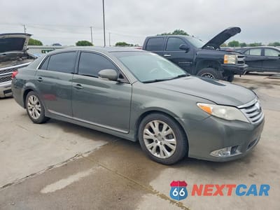 Czwarte zdjęcie samochodu z boku: 2011 TOYOTA AVALON BASE VIN:4T1BK3DBXBU420971 - miniatura