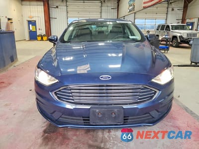 Piąte zdjęcie samochodu w środku: 2018 FORD FUSION SE VIN:3FA6P0HD5JR276517 - miniatura
