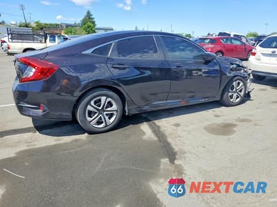 Trzecie zdjęcie samochodu z tyłu: 2018 HONDA CIVIC LX VIN:19XFC2F54JE209637 - miniatura