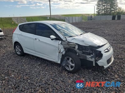 Czwarte zdjęcie samochodu z boku: 2014 HYUNDAI ACCENT GS VIN:KMHCT5AE7EU188510 - miniatura