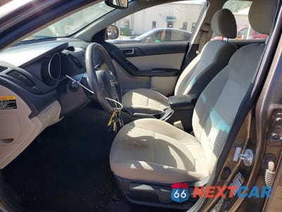 Zdjęcie 7 z 12 samochodu: 2010 KIA FORTE EX VIN:KNAFU4A28A5817532 - miniatura