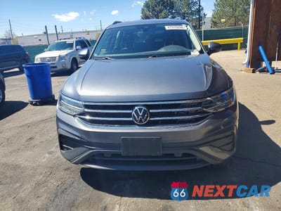 Piąte zdjęcie samochodu w środku: 2023 VOLKSWAGEN TIGUAN S VIN:3VVFB7AX0PM103890 - miniatura