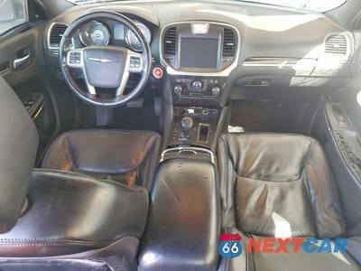 Zdjęcie 8 z 13 samochodu: 2011 CHRYSLER 300 LIMITED VIN:2C3CA5CG9BH557945 - miniatura