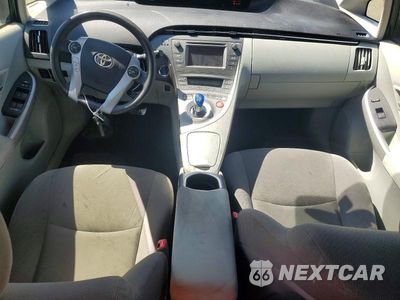 Zdjęcie 8 z 12 samochodu: 2012 TOYOTA PRIUS TWO VIN:JTDKN3DU9C5414152 - miniatura
