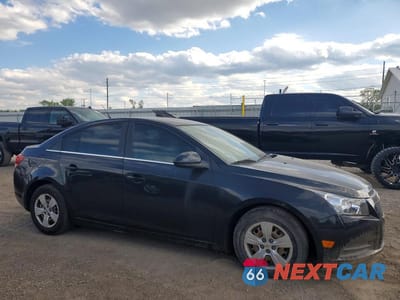 Czwarte zdjęcie samochodu z boku: 2014 CHEVROLET CRUZE ECO VIN:1G1PH5SB2E7214319 - miniatura
