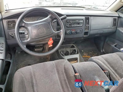 Zdjęcie 8 z 12 samochodu: 2001 DODGE DAKOTA QUAD VIN:1B7HL2AXX1S232306 - miniatura
